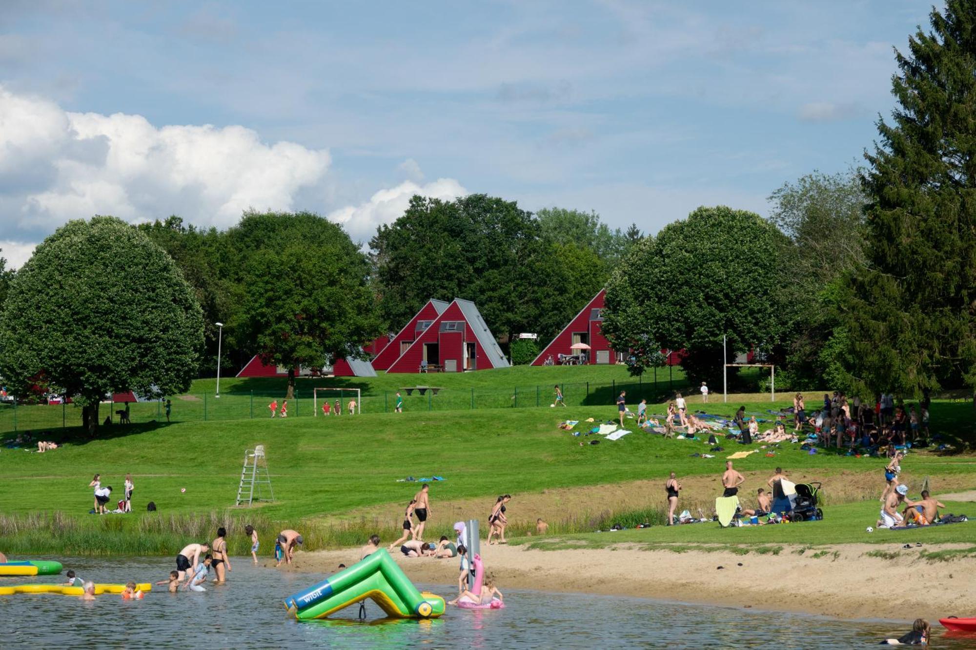 Zentrum Worriken Holiday Cottages Бутгенбах Екстериор снимка